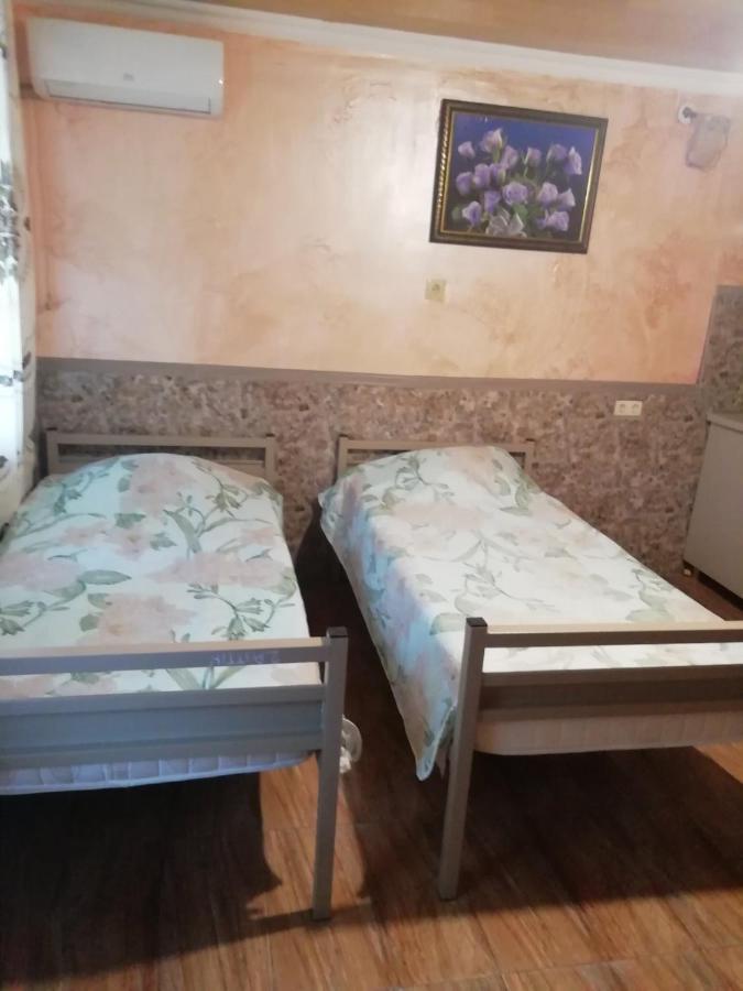 Guest House Saba Батуми Екстериор снимка