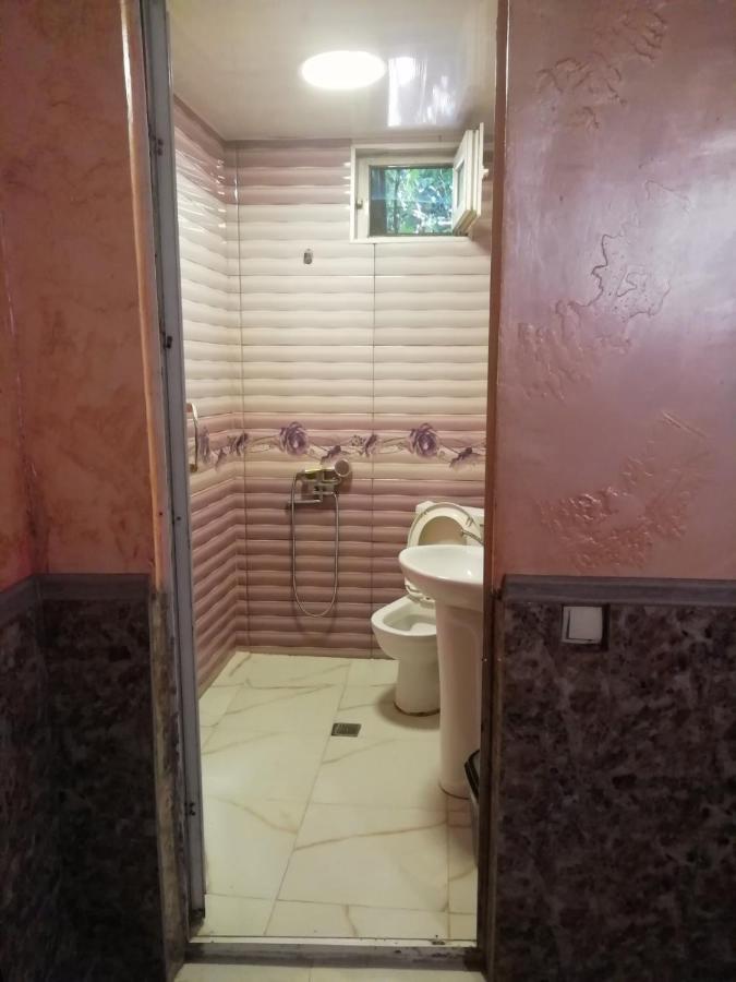 Guest House Saba Батуми Екстериор снимка