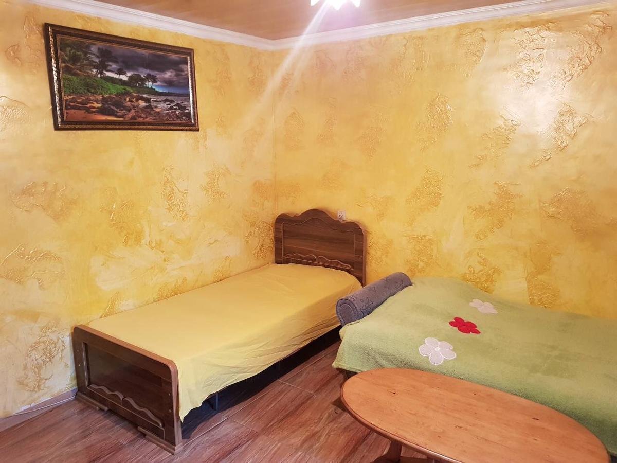 Guest House Saba Батуми Екстериор снимка