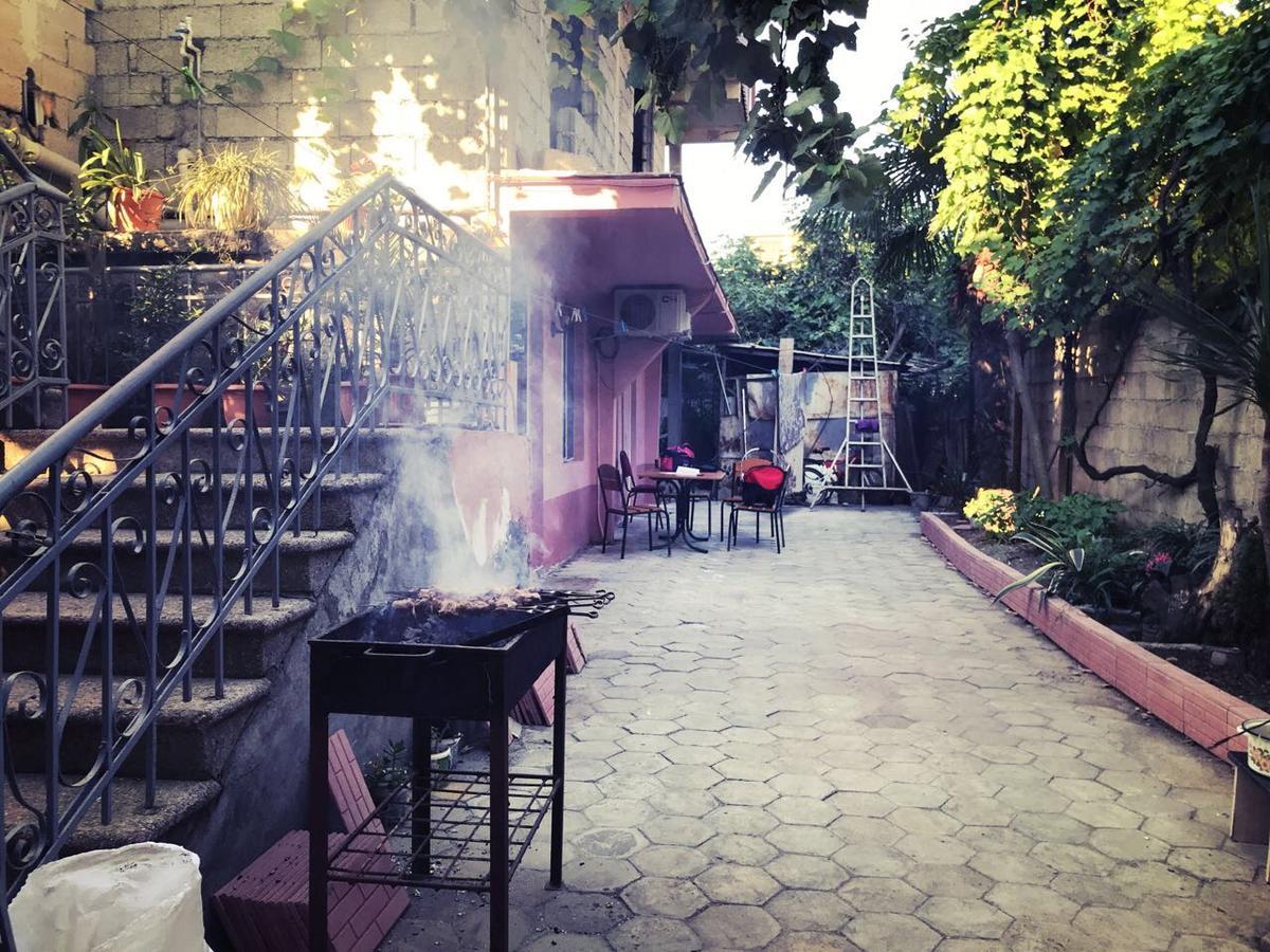 Guest House Saba Батуми Екстериор снимка