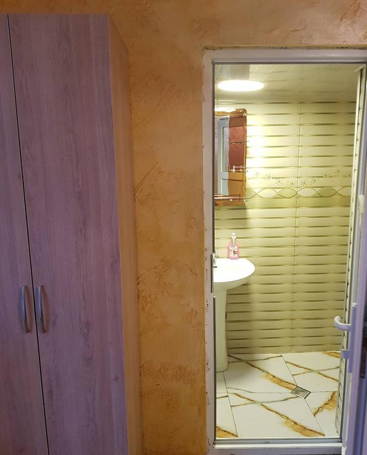 Guest House Saba Батуми Екстериор снимка